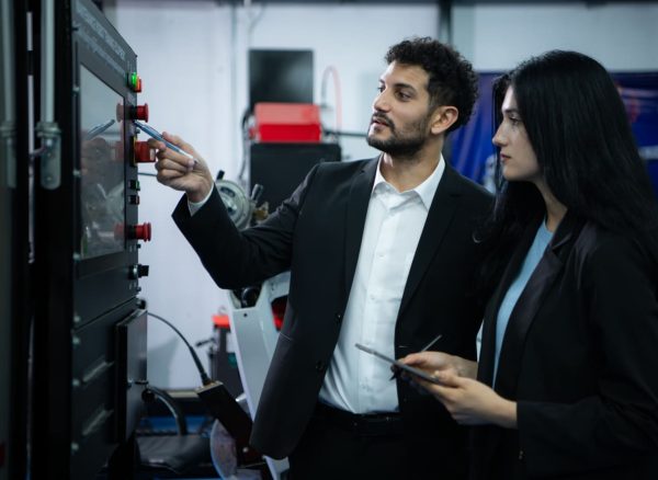 Choosing the Right UPS for Critical Power Systems (1) Choosing the Right UPS for Critical Power Systems (1)